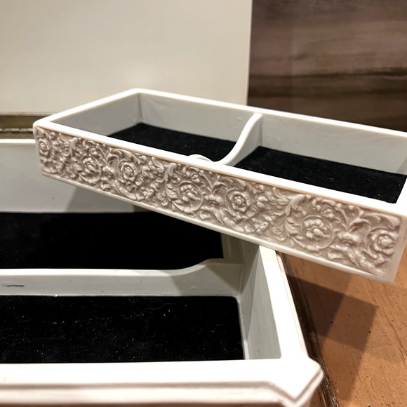 Genuine Incolay Vintage Jewelry Box Large - Picture 10 of 16